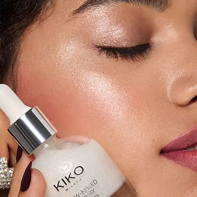 KIKO Milano Snow-Kissed Holiday Icy Shimmer Highlighter – Image 5